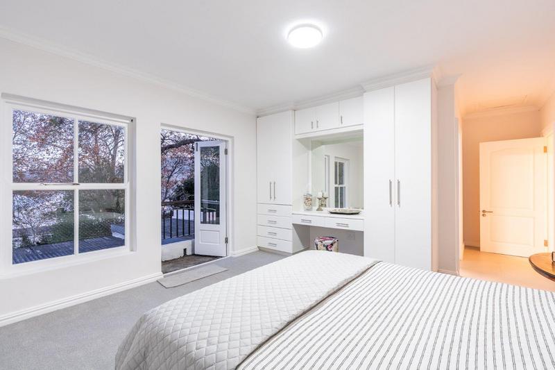 5 Bedroom Property for Sale in Constantia Western Cape